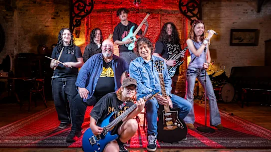 Les adolescents qui fréquentent la Rock Academy de Melbourne – qui n'a rien à voir avec un programme musical typique des vacances scolaires – décrivent cette expérience comme ayant changé leur vie.
