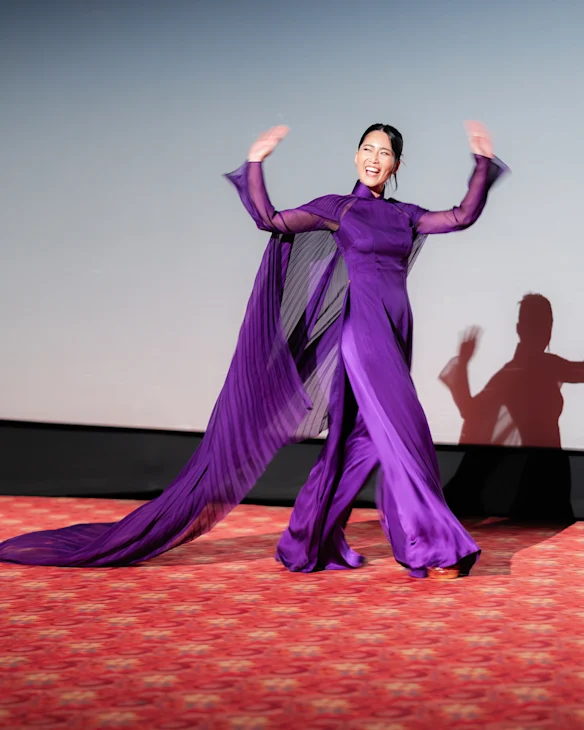 Ana Thu Nguyen a travaillé avec le designer américano-vietnamien Thai Nguyen pour la première hollywoodienne de Mortal Kombat II. 