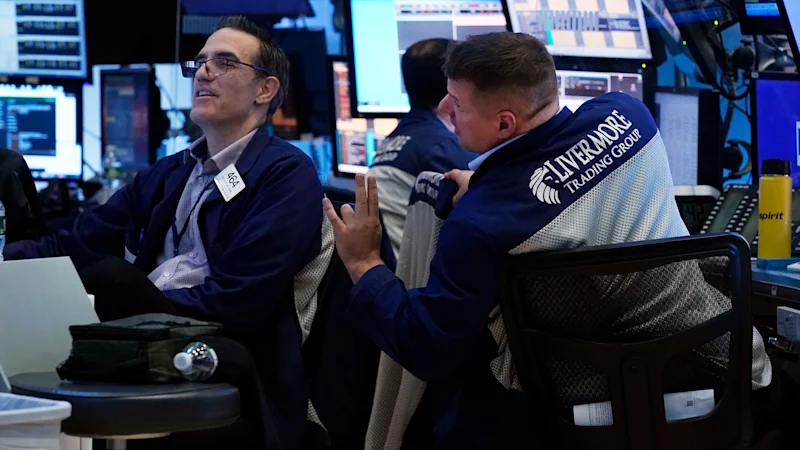 L'ASX est sur le point de chuter, Wall Street établit de nouveaux records