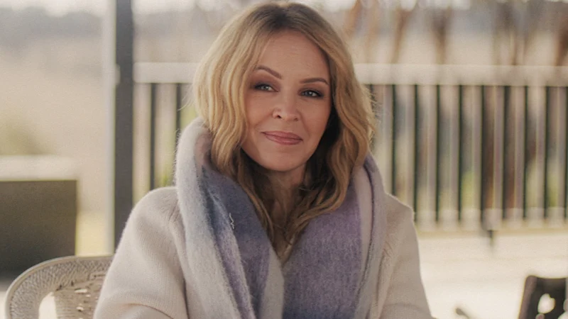 La série Netflix s'apprête à examiner la vie de célébrité de la star australienne et son diagnostic de cancer du sein en 2005