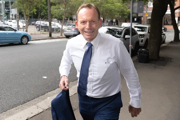 Les libéraux modérés pensent que Tony Abbott utilisera sa présidence pour tenter de tirer le parti plus à droite, à la recherche des électeurs de One Nation.