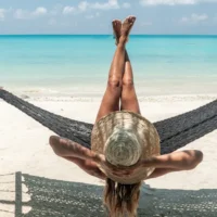 Les voyagistes constatent une baisse des volumes d&rsquo;activité à mesure que les voyageurs changent de destination