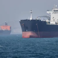 Les paris sur les prix du pétrole avant l&rsquo;annonce de la guerre en Iran ont totalisé 7 milliards de dollars, selon un rapport