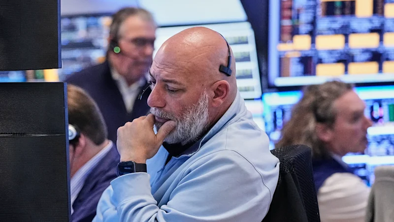 Record de Wall Street, le pétrole grimpe en raison de l'incertitude liée à la guerre ; ASX prêt à glisser