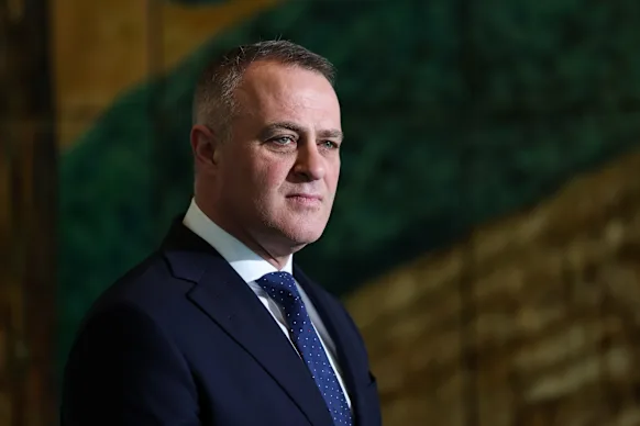 Le trésorier fantôme, Tim Wilson, affirme que le budget sera construit sur la tromperie.