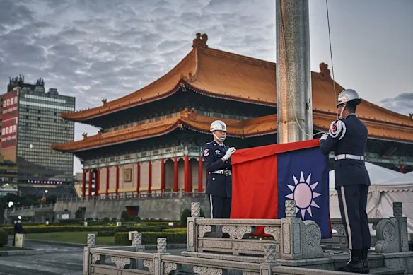 La question est de savoir jusqu’où la Chine ira pour exploiter ce moment et renforcer son emprise sur Taiwan.