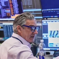 L&rsquo;ASX est sur le point de chuter alors que le ralentissement technologique et la hausse des prix du pétrole nuisent à Wall Street ; eBay rejette GameStop