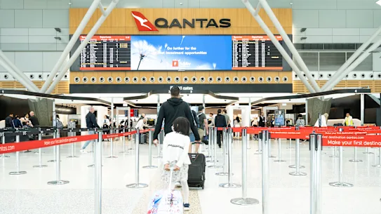 Qantas s'efforce de restaurer sa réputation après des mois de retards, d'annulations et de bagages perdus.