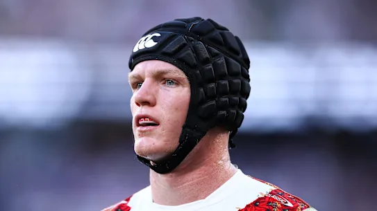 Le demi-arrière des Dragons Kade Reed a fait ses débuts sous la direction de l'entraîneur par intérim Dean Young.
