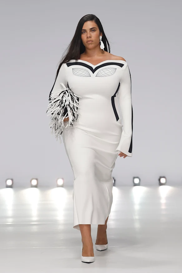 Echos de Mariam Seddiq à la Fashion Week australienne, MCA.