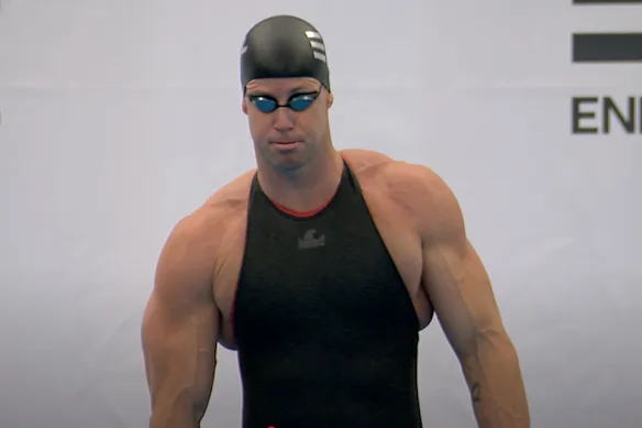 Un nageur australien en pleine forme, James Magnussen, avant une nage de 50 mètres qui a lancé les Enhanced Games l'année dernière.