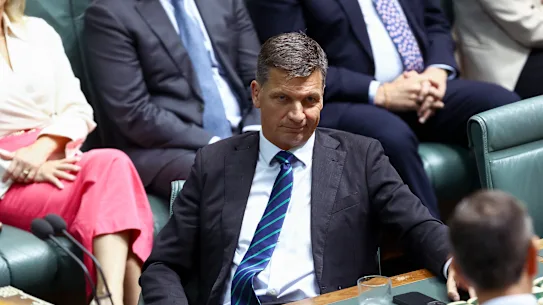 Le chef de l'opposition, Angus Taylor, mardi soir.