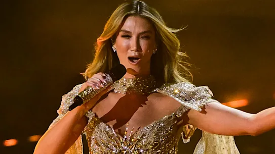 Goodrem scintille sur la scène de l'Eurovision.