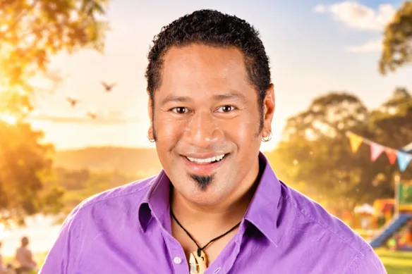 Jay Laga'aia se produit à Tumbalong Kids.