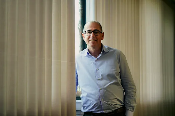 Paul Bassat siège à la commission de l'AFL.