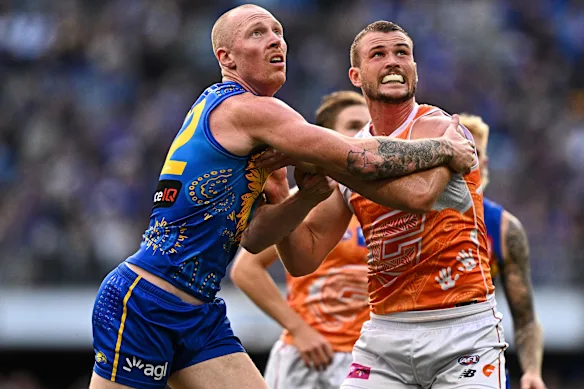 Bailey J. Williams de la côte ouest est en compétition avec Kieren Briggs des Giants.