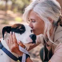 Avoir un chien peut-il augmenter votre longévité ? Voici ce que dit la science
