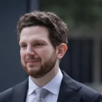 Le pianiste Jayson Gillham admet qu&rsquo;il a gardé MSO dans l&rsquo;ignorance avant de s&rsquo;exprimer sur Gaza