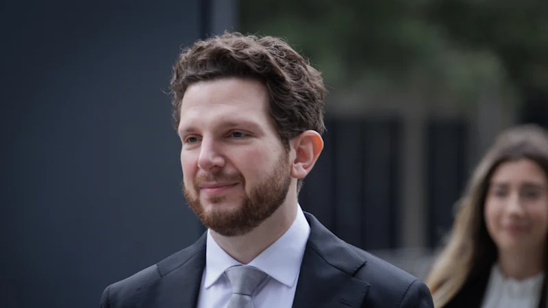 Le pianiste Jayson Gillham admet qu'il a gardé MSO dans l'ignorance avant de s'exprimer sur Gaza