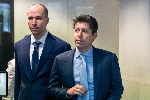 Sam Altman, directeur général d'OpenAI, avec le président Greg Brockman.