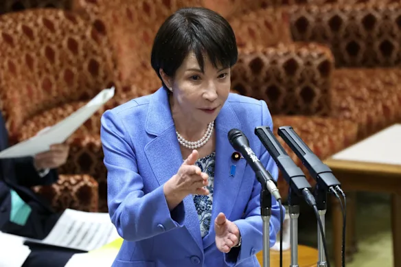 Le Premier ministre japonais Sanae Takaichi fait face à de vives critiques pour avoir attisé l'inflation.