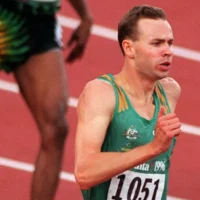 L&rsquo;entraîneur olympique qui a envoyé une photo en bikini à un athlète suspendu pour quatre ans