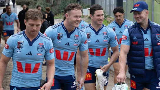 Les joueurs de NSW Blues arrivent lundi pour un appel aux médias au Centre d'excellence de NSWRL.