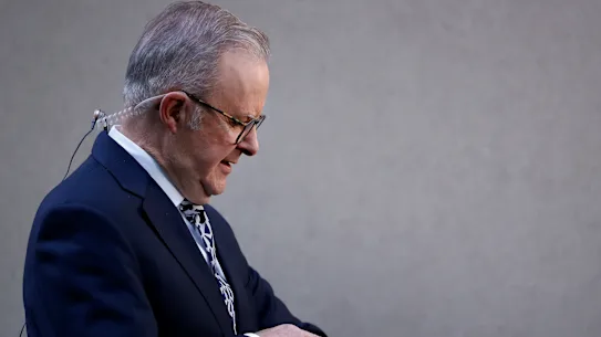 Le temps joue-t-il en son faveur ? Après ses promesses fiscales non tenues, Albanese est convaincu que les électeurs auront changé de cap lors des prochaines élections, prévues d'ici mai 2028.
