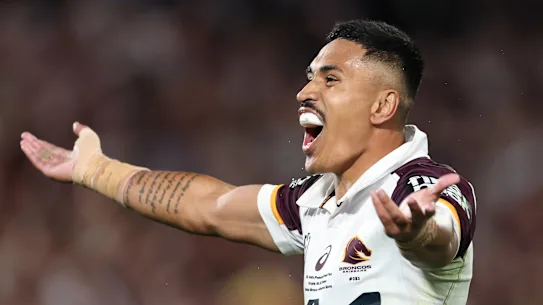 Deine Mariner des Broncos célèbre la victoire.