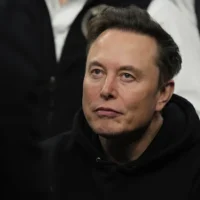 Elon Musk pourrait gagner 1 000 milliards de dollars si SpaceX atteignait ses objectifs de « science-fiction »