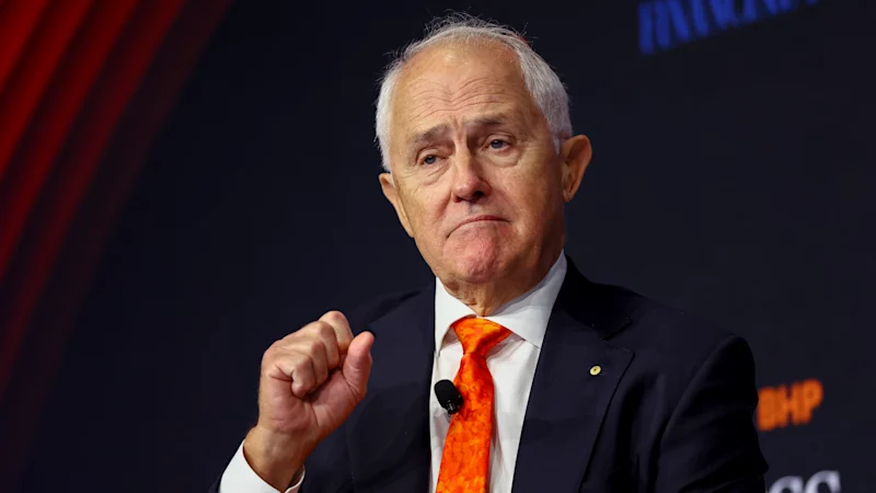 Turnbull soutient la fête turquoise alors que Ryan et Chaney s'excluent