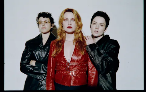 Chansons pop pour une « ère de catastrophe imminente » : MUNA (de gauche à droite : Naomi McPherson, Katie Gavin, Josette Maskin)