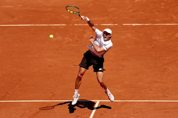 Walton accède au deuxième tour de Roland-Garros pour la deuxième année consécutive.
