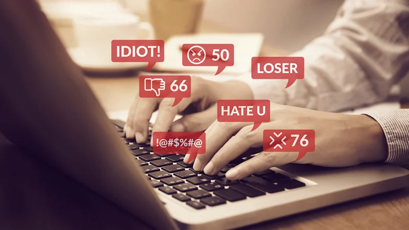Angertainment d'Ed Coper expose la fureur des médias sociaux