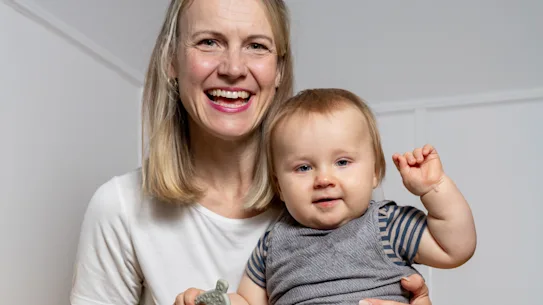 Dans la « zone crépusculaire » : Jess Weijers et son bébé, Louis.