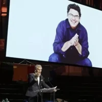 Un mémorial, une célébration digne de la vie de James Valentine