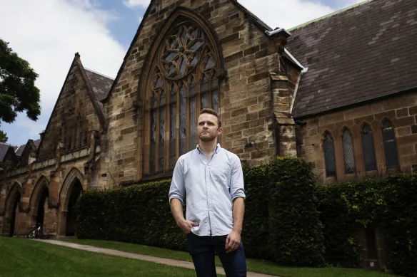 L'écrivain Alistair Kitchen, photographié ici à Sydney en 2017, a été expulsé des États-Unis lors d'un incident qui a fait la une des journaux du monde entier.