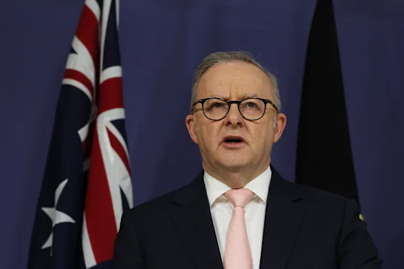Le Premier ministre Anthony Albanese s'est adressé jeudi à une conférence de presse à Sydney. 