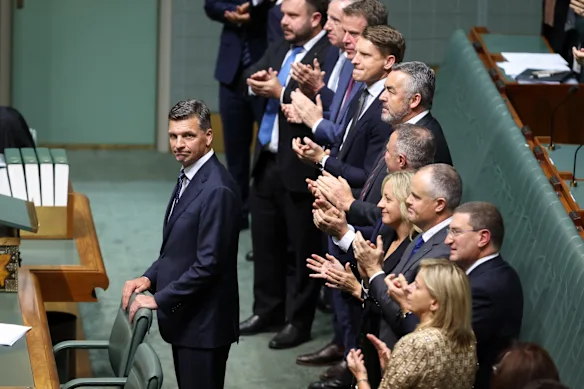 Tout en… Angus Taylor.