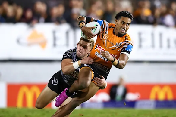 Jahream Bula restera chez les Wests Tigers jusqu'à fin 2030.