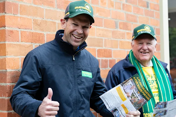 Le leader national Matt Canavan lors de la récente élection partielle de Farrer.