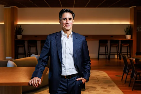 Le directeur général de la banque ANZ, Nuno Matos, a lancé un avertissement sur les risques économiques qui découleraient d'un conflit prolongé au Moyen-Orient.