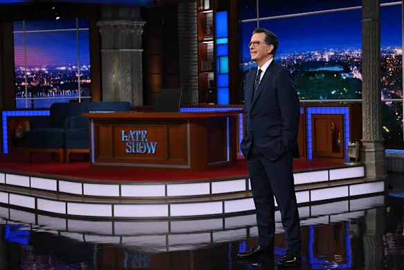Stephen Colbert s'adresse au public lors du dernier épisode de The Late Show jeudi soir (heure des États-Unis). 