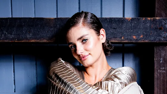 Le mannequin américain Taylor Hill avant le défilé L'Idee Woman le quatrième jour de la Fashion Week australienne.