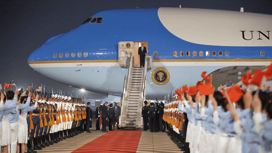 Trump Pékin GIF 1.