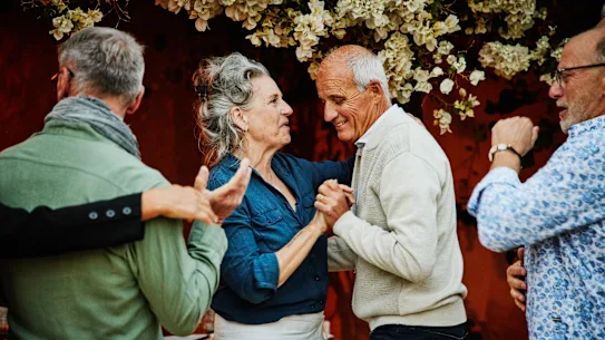 Bouger au son de la musique vous maintient sur vos gardes, tant mentalement que physiquement.