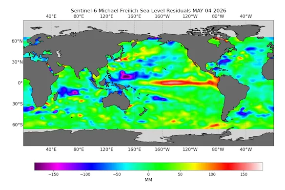 Une image du satellite Sentinel-6 Michael Freilich prise le 5 avril montrant l'émergence d'ondes Kelvin dans l'océan Pacifique, signe d'El Niño.