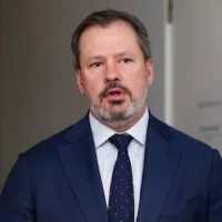 L&rsquo;ancien ministre Ed Husic appelle à repenser alors que les inquiétudes grandissent concernant l&rsquo;approvisionnement en sous-marins américains