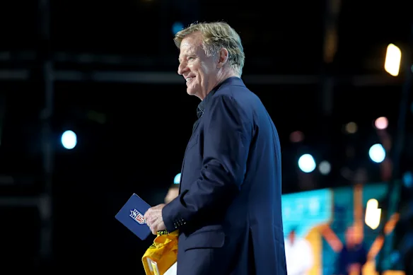 Le supremo de la NFL, Roger Goodell, lors du repêchage de cette année à Pittsburgh, en Pennsylvanie.