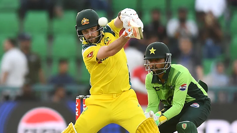 Le Pakistan bat l'Australie par quatre guichets pour remporter la série ODI 2-1